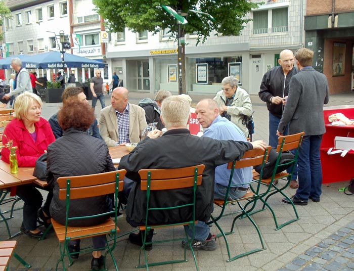 SPD lädt zu Kaffee und Gesprächen am Infostand ein